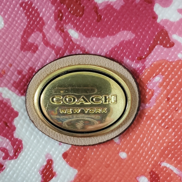 NWT COACH Floral Dome Satchel - Picture 4 of 9